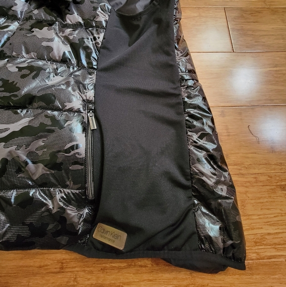 Calvin Klein Womens Performance Funnel Neck Puffer Camo Print Vest Size 2X - Picture 13 of 14